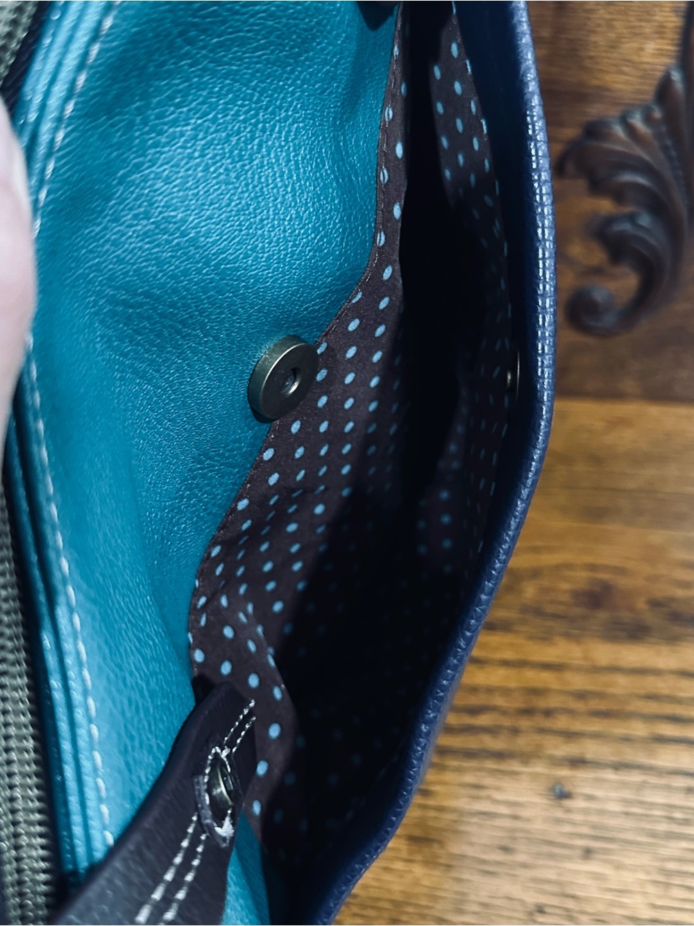 Chala Navy & Teal Flip-Flop Tote NWT - Picture 3 of 15